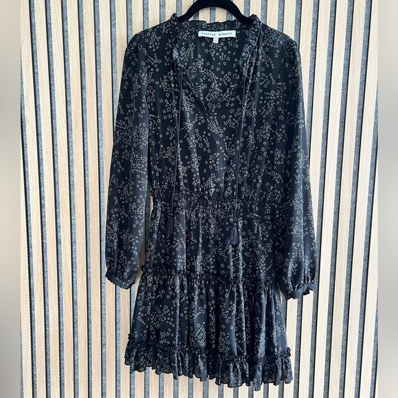Rebecca Minkoff Rosemary Star-Print
Long-Sleeve Short Dress - XS - Picture 7 of 9
